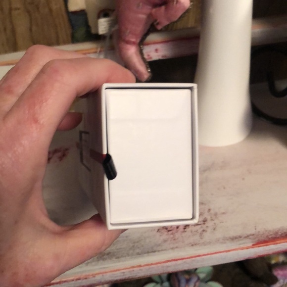 Box for glasses with (3) covers inside - Picture 3 of 10